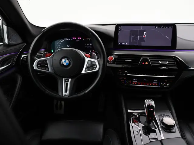 BMW M5 COMPETITION 740 PK FACELIFT MODEL 2020 Benzine 3