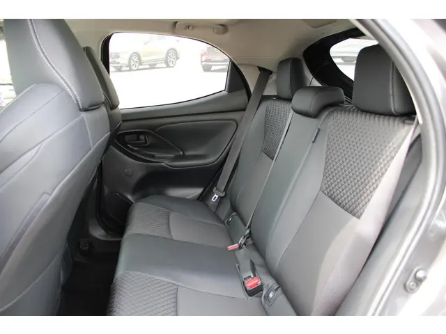 Mazda 2 Hybrid 1.5 Select 2022 Hybride Benzine 26