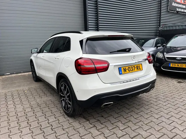 Mercedes-Benz GLA 200 Premium AUTOMAAT/XENON 2017 Benzine 3
