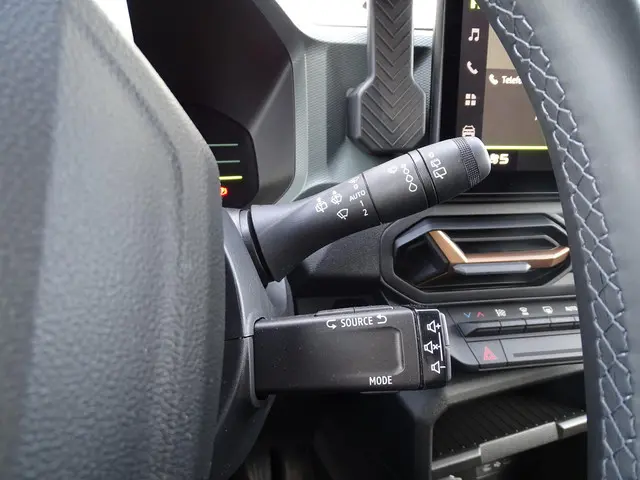 Dacia Duster 1.6 Hybrid 140 Extreme 2025 Hybride Benzine 9