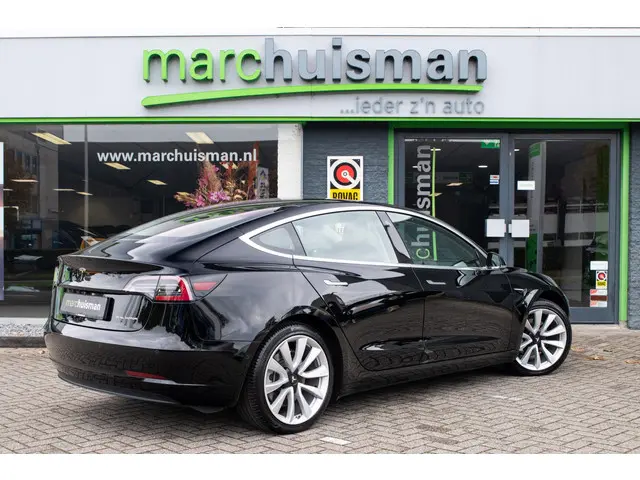 Tesla Model 3 Long Range AWD 75 kWh 2019 Elektrisch 16
