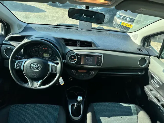 Toyota Yaris 1.4 D-4D-F Comfort 2012 Diesel 5