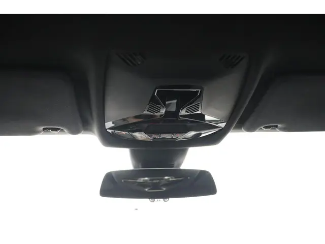 BMW 1 Serie 118i Executive Edition 2021 Benzine 26