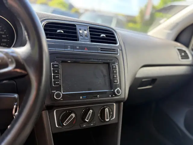 Volkswagen Polo 1.2 TSI First Edition 2014 Benzine 14