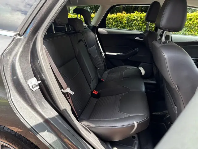 Ford Focus Wagon 1.0 Titanium 2016 Benzine 16