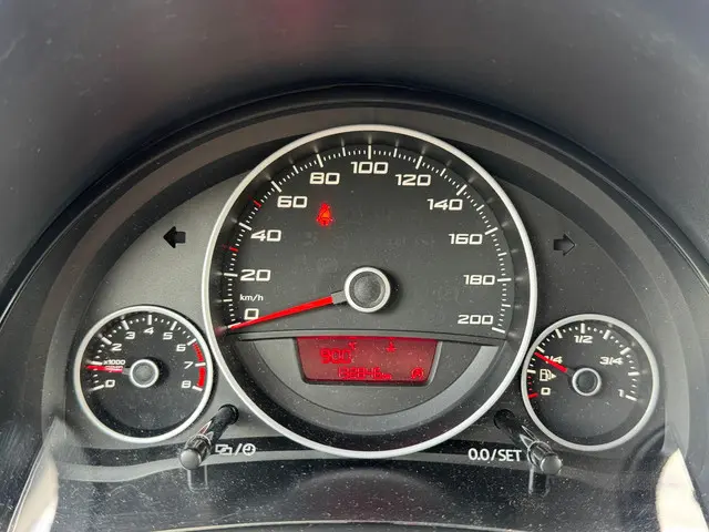 SEAT Mii 1.0 FR Connect Airco Cruise PDC 2016 Benzine 21