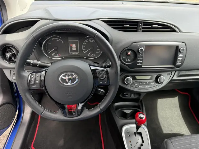 Toyota Yaris 1.5 Hybrid Design Sport 2018 Hybride Benzine 7