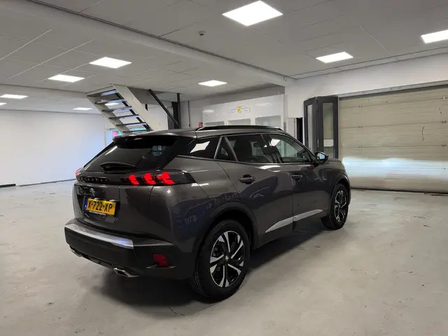 Peugeot 2008 1.2 PureTech Allure 2021 Benzine 6