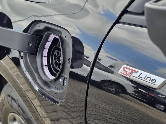 Ford Kuga 2.5 PHEV ST-Line X 2024 Hybride Benzine 33