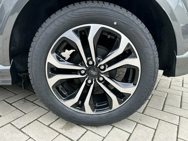 Ford Puma 1.0 EcoBoost Hybrid ST-Line 2023 Benzine 34