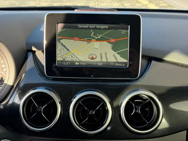 Mercedes-Benz B-Klasse 180 Ambition 2015 Benzine 28