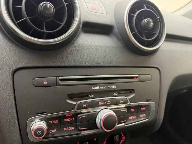 Audi A1 1.0 TFSI Adrenalin 2017 Benzine 20