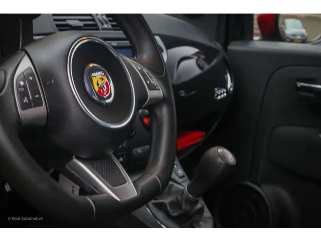 Fiat 500 1.4 T-Jet Abarth Custom 2015 Benzine 21