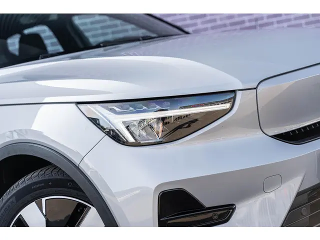 Volvo XC40 Extended Range Plus 2023 Elektrisch 12