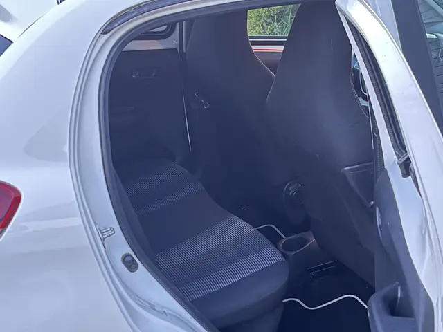 Peugeot 108 1.2 Puretech Allure 2015 Benzine