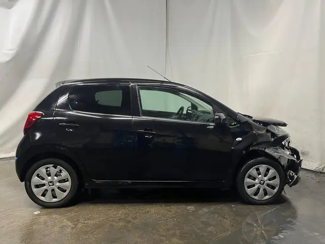 Citroën C1 1.0 VTi Feel SCHADEAUTO!! 2019 Benzine 4