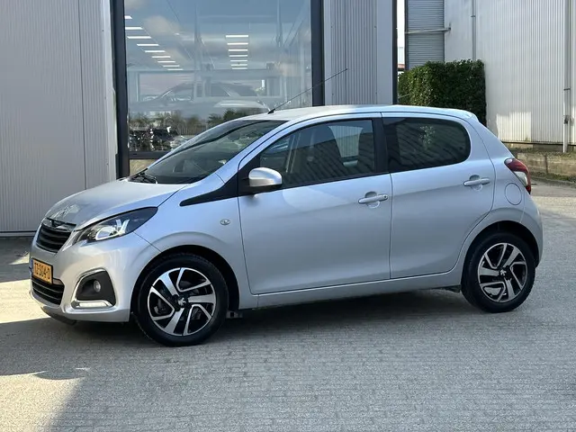 Peugeot 108 1.2 VTi Allure 2014 Benzine 26