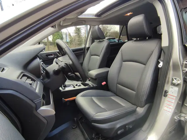 Subaru Outback 2.5i Premium 2018 Benzine 23