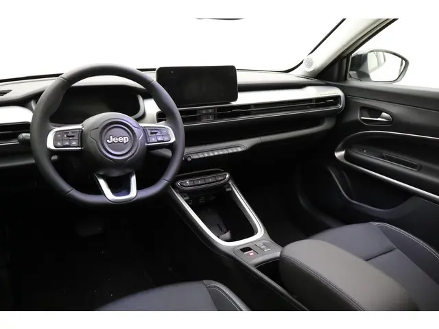 Jeep Avenger Summit 54 kWh 2025 Elektrisch 18