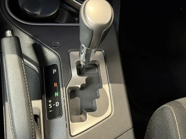 Toyota RAV4 2.5 Hybrid Executive 2018 Hybride Benzine 11