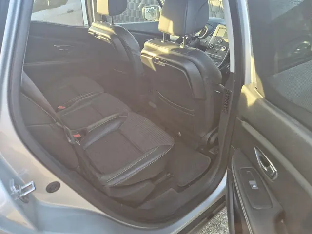 Renault Scénic 1.2 TCe Zen 2017 Benzine 12