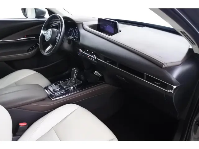 Mazda CX-30 2.0 X 180pk AWD Automaat Luxury 2019 Benzine 35