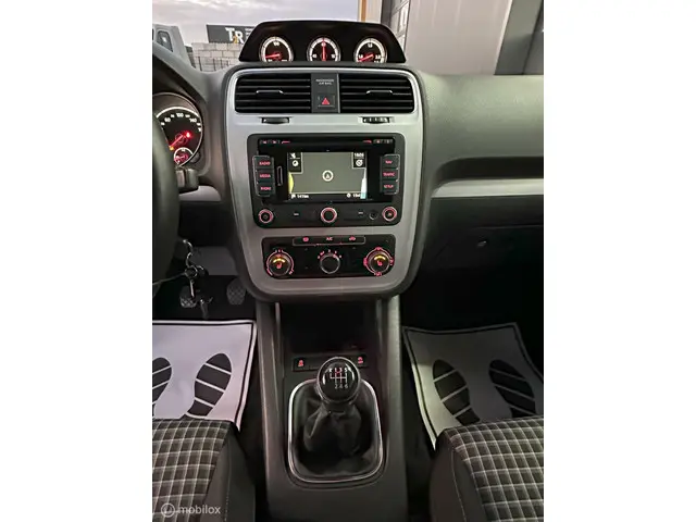 Volkswagen Scirocco 1.4 TSI Highline 2015 2015 Benzine 12