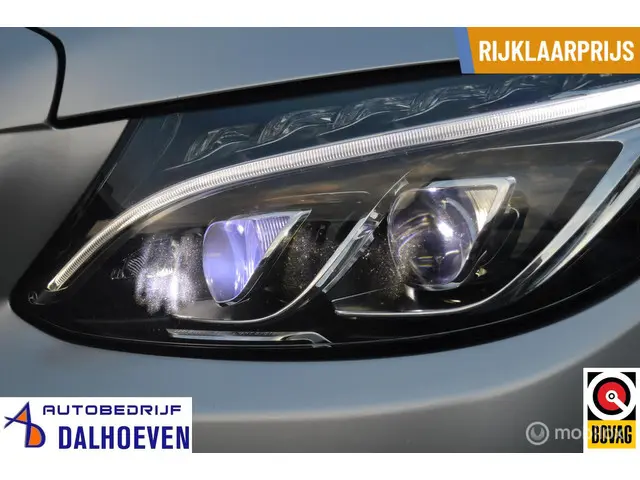 Mercedes-Benz C-Klasse 180 2014 Benzine 34