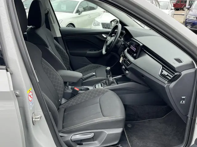 Škoda Kamiq 1.5 TSi ACT Business 2021 Benzine 13