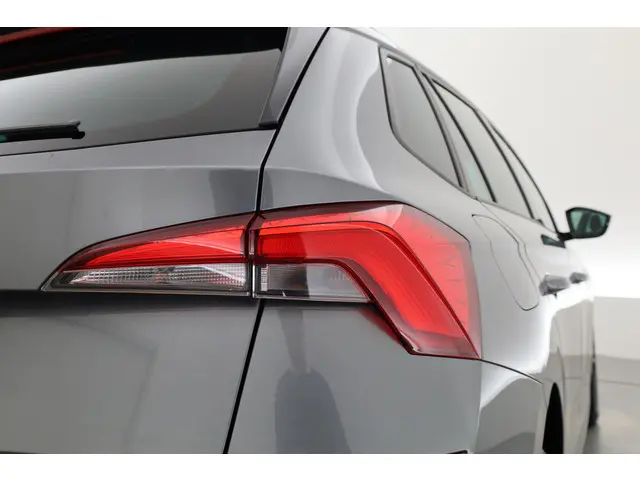 Škoda Kamiq 1.0 TSI Business Edition 2022 Benzine 33