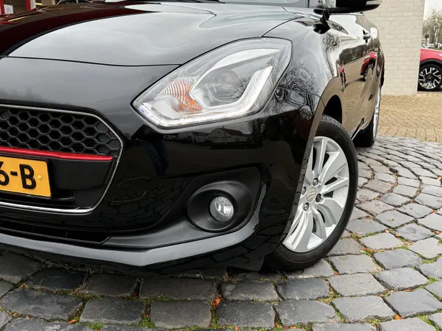 Suzuki Swift 1.0 Stijl Smart Hybrid 2018 Benzine 20