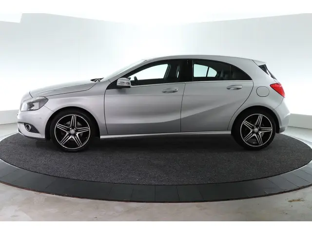 Mercedes-Benz A-Klasse 180 2013 Benzine 8