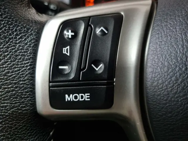 Toyota Yaris 1.3 VVT-i Style / Trekhaak / Airco 2013 Benzine 31