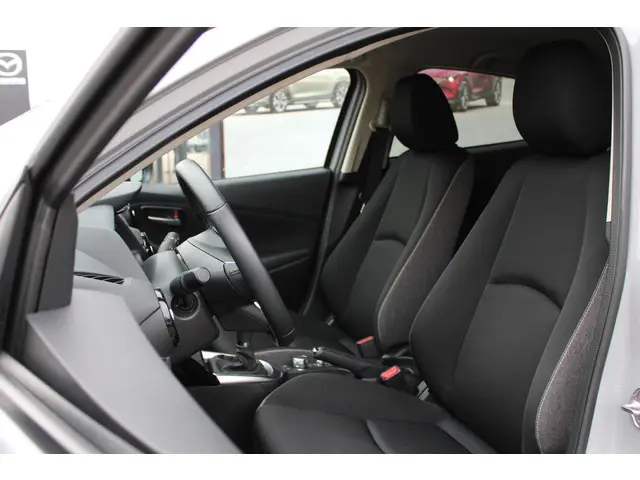 Mazda 2 1.5 e-SkyActiv-G 90 Exclusive-Line 2024 Benzine 11