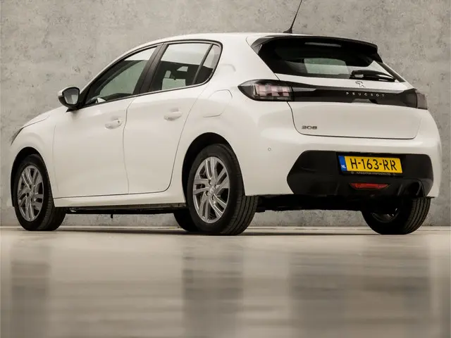 Peugeot 208 1.2 PureTech Sport 2020 Benzine 3