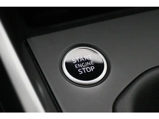 Audi A3 Sportback 30 TFSI Business edition 2020 Benzine 48