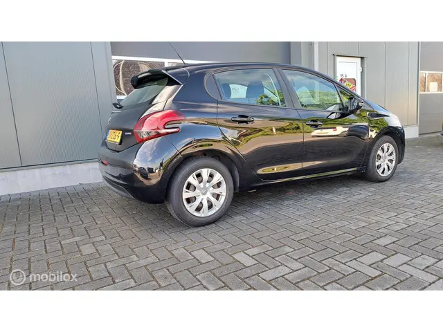Peugeot 208 1.2 PureTech Blue Lease 2016 Benzine 6
