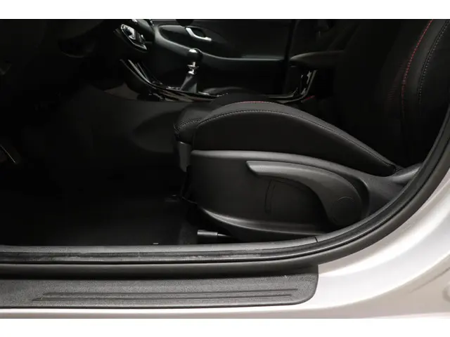 Hyundai i30 1.0 T-GDi MHEV N-line 2024 Hybride Benzine 27