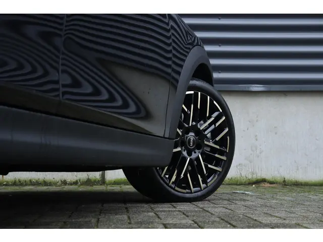 MINI 5-Deurs Cooper C 2024 Benzine 7
