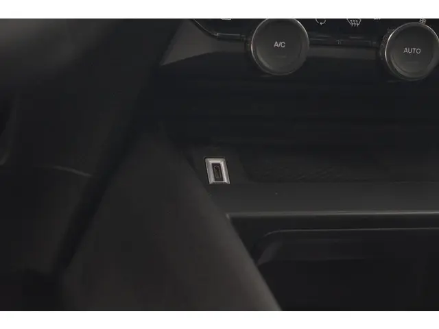 Citroën ë-C4 Shine Pack Business 50 kWh 2023 Elektrisch 48