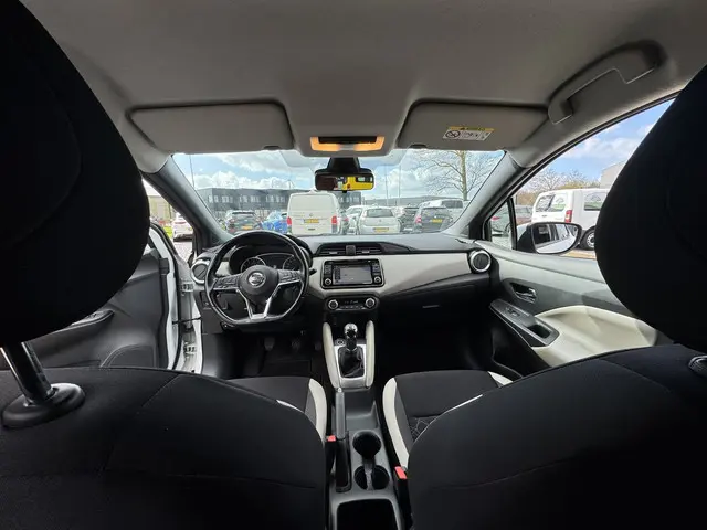 Nissan Micra 0.9 IG-T Tekna 2017 Benzine 19