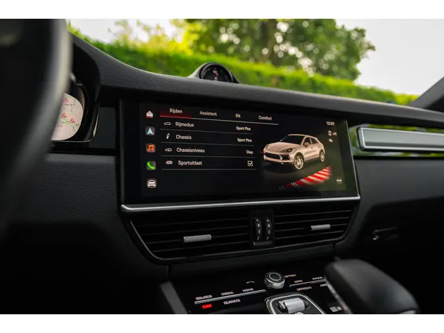 Porsche Cayenne Coupé 3.0 Platinum Edition 2022 Benzine 19