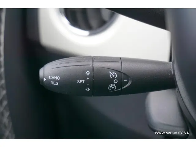 Fiat 500 1.2 Lounge 2017 Benzine 18