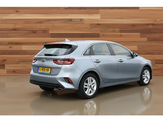Kia Ceed 1.0 T-GDi DynamicLine 2021 Benzine 5