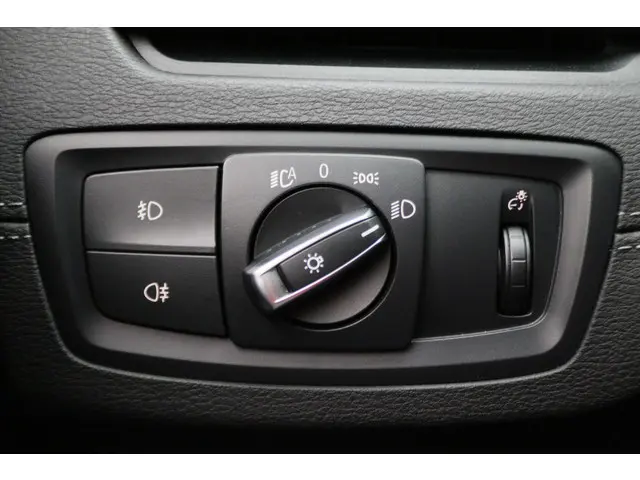 BMW X2 sDrive20i High Executive Automaat 2019 Benzine 29