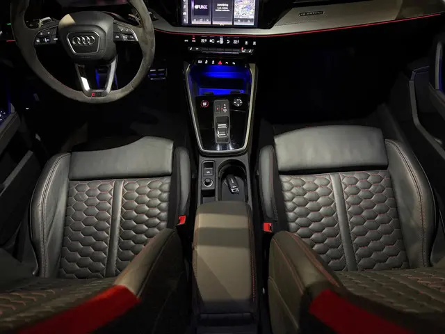 Audi RS3 A3 Sportback 2.5 TFSI QUATTRO 2023 Benzine 41