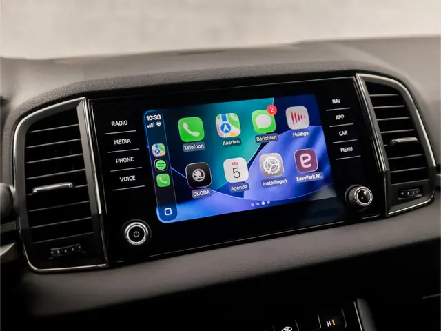 Škoda Karoq 1.0 TSI Black&White 2018 Benzine 8