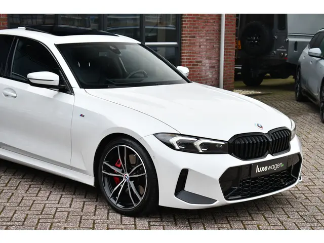 BMW 3 Serie 330 d M-Sport Pro 2023 Diesel 67