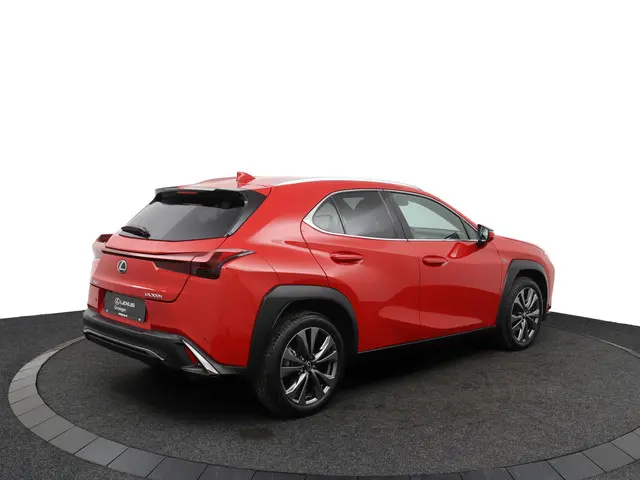 Lexus UX 2