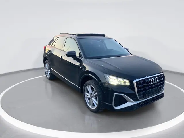 Audi Q2 35 TFSI/150PK S-Tronic S Edition 2024 Benzine 4